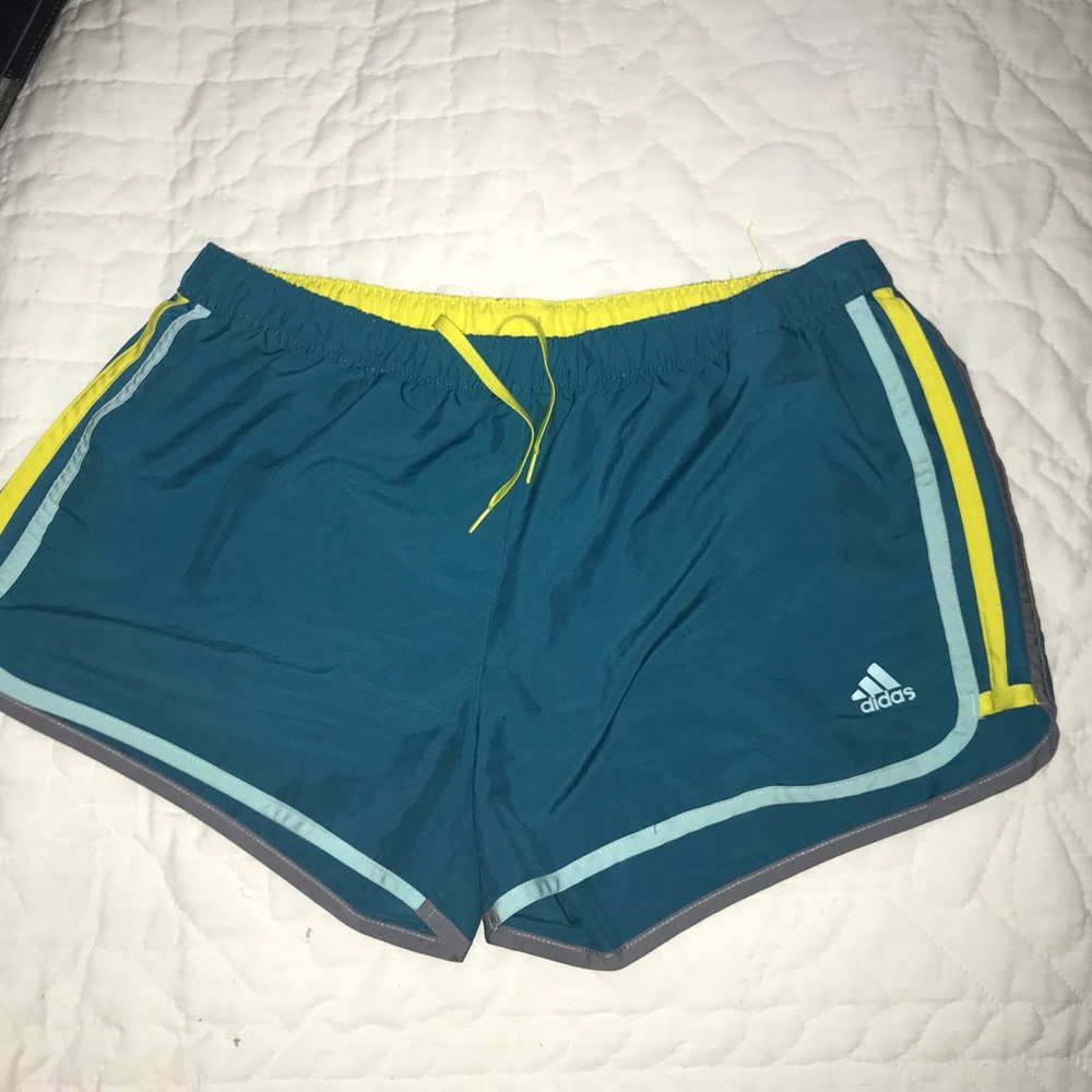 ADIDAS running shorts 🏃🏽‍♀️